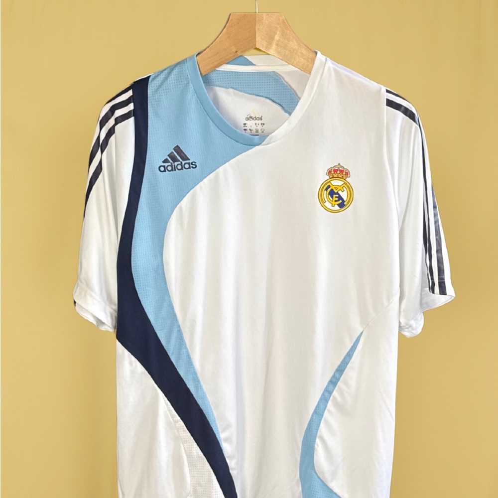 Authentic 2007 Real Madrid Training Kit - Size L
